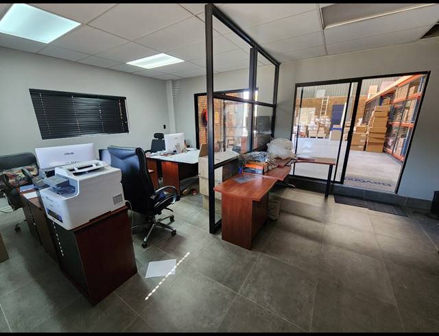 602M² WAREHOUSE FOR SALE IN MEADOWDALE
